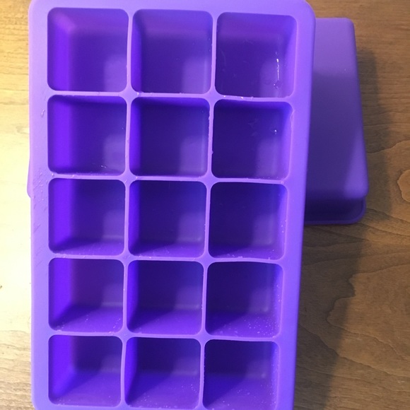 Ice cube trays - Picture 2 of 2